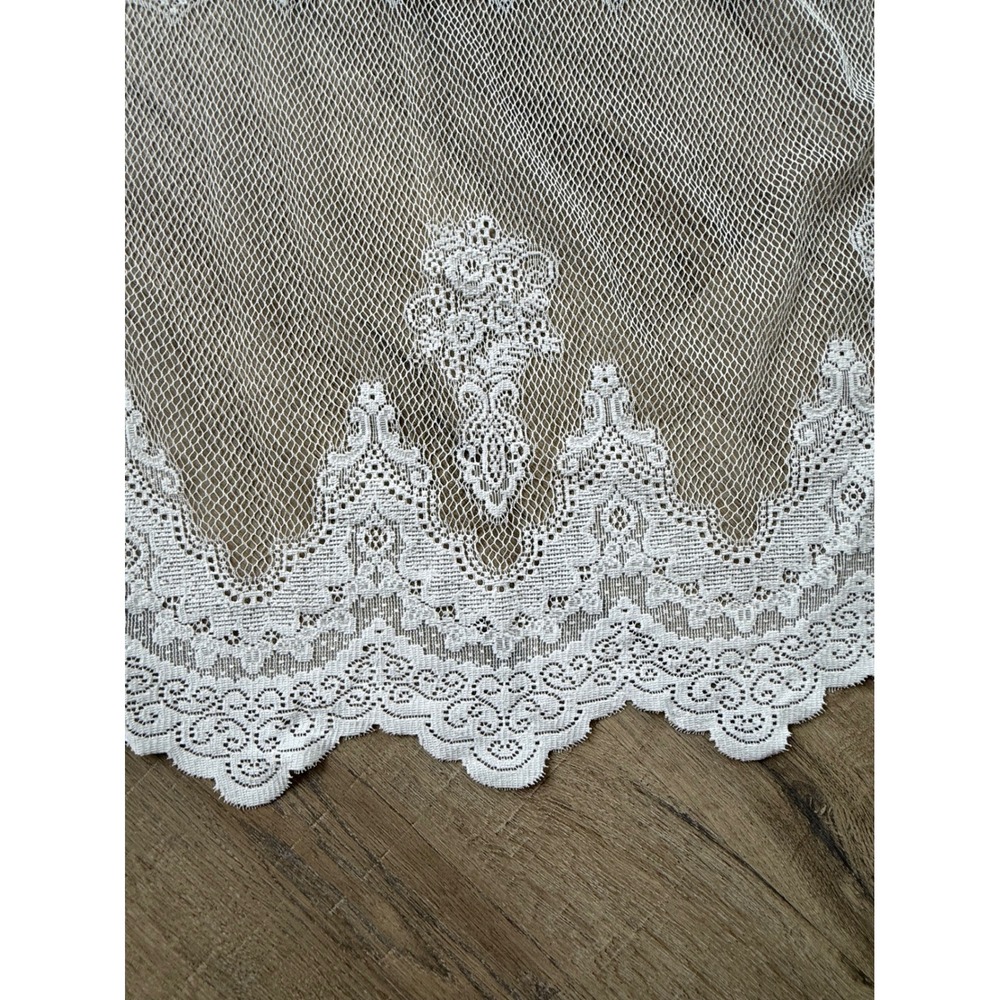 Vintage Style White Floral Lace Scalloped Curtain Valance Pair Rod Pocket 68x20